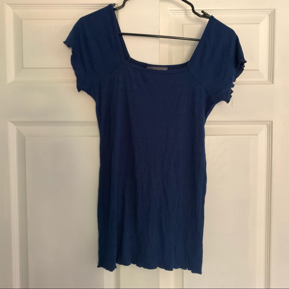 A Pea in the Pod Maternity Shirt